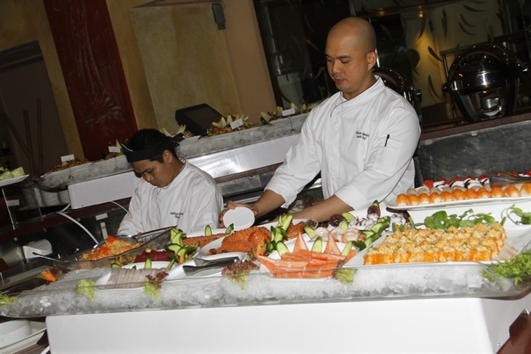 Sushi Night at Wok Wok 